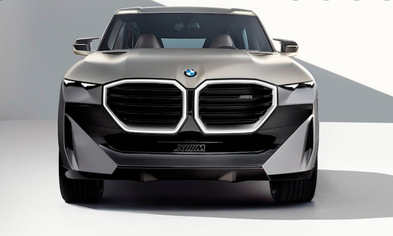 BMW X8 SUV 2024